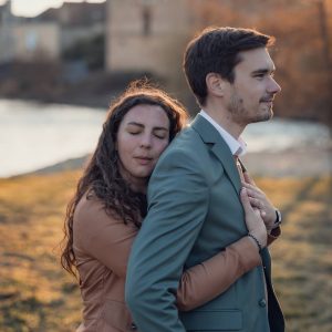 photographe-mariage-chateau-vaudere-parigne-eveque_00_Engagement-069-0H7A8057