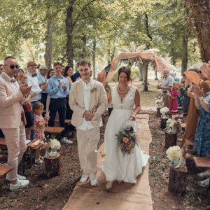 photographe_mariage_sarthe_chateau_bois_double_CD_04_CeremonieLaique-143-0H7A5881_maSelection