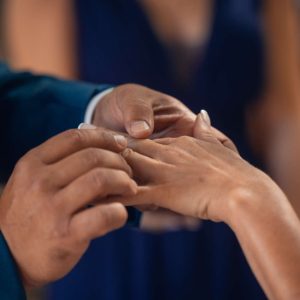 photographe_mariage_sarthe_chateau_bois_double_CD_04_CeremonieLaique-342-1P7A2111_maSelection